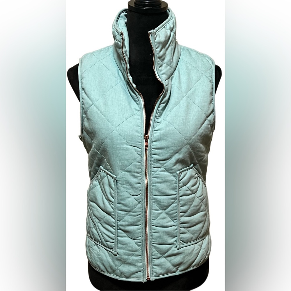 Ladies Mint Green quilted zip up vest